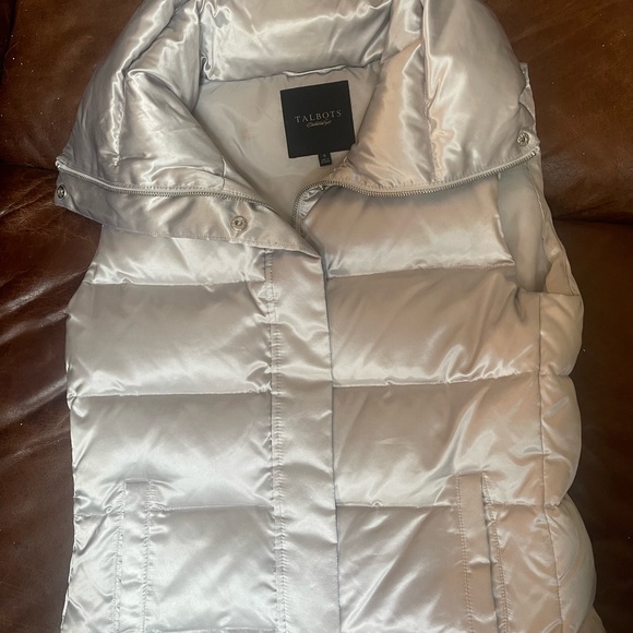 Talbots vest - Picture 1 of 3
